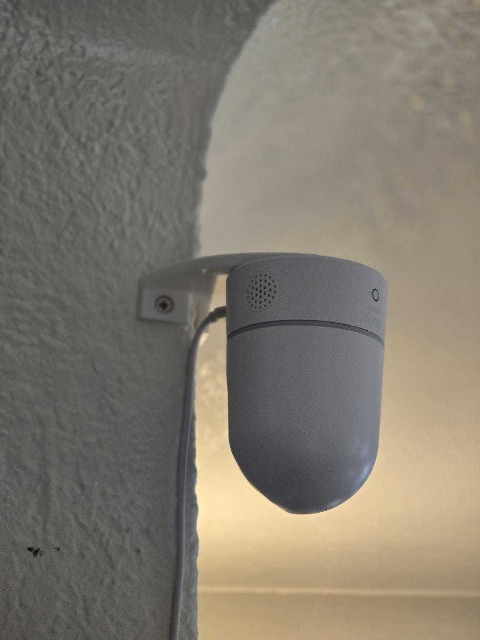 Eufy e220 corner wall mount upside down or right side up for outer corner